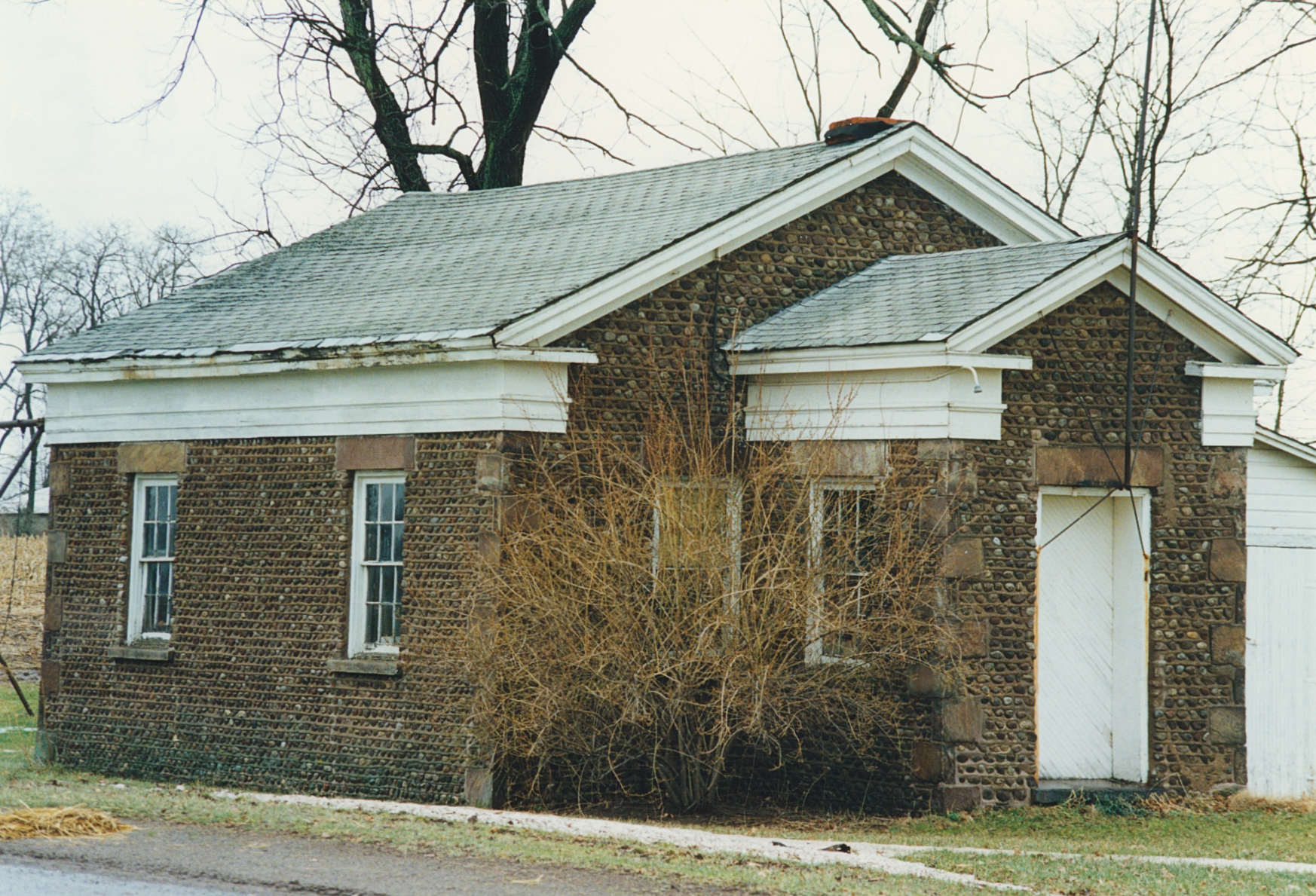 Bar-5 4741 Pine Hill Rd 1